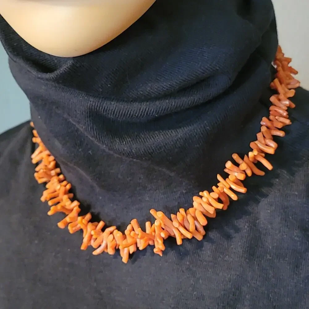Unbranded vintage coral